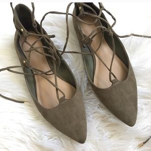 Old Navy lace up flats